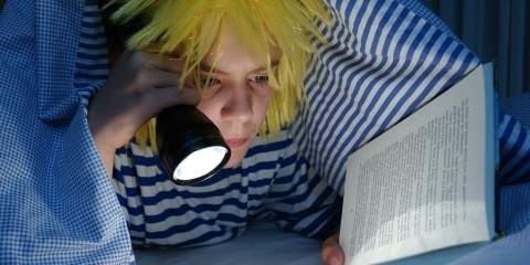 Czytanie przy latarce