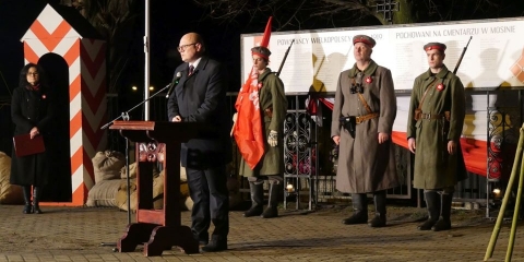 Znicze dla Powstańców