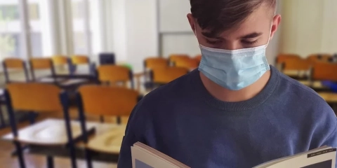 Informacja o maseczkach przekazanych przez WUW