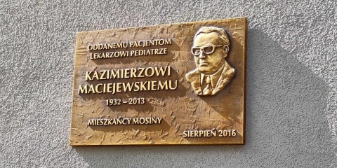 Odsłonięcie tablicy pamiątkowej