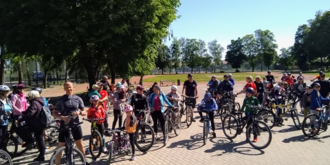 100 rowerzystów na starcie mosińskiego rajdu