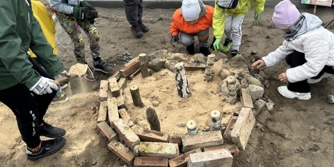  „Tworzymy stołówkę dla owadów zapylających”