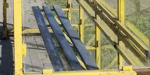 Malowanie ławek przystankowych