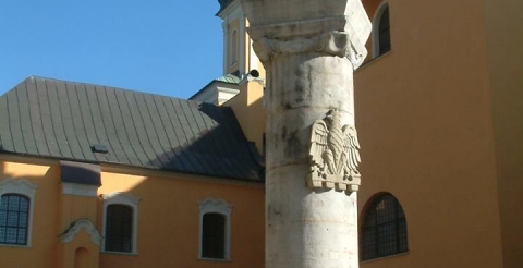 1457466_671000136297173_146394407_n