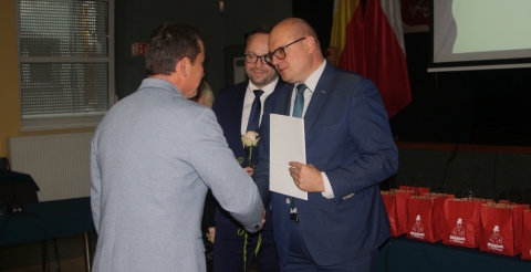 013 Stypendia i nagrody 2022