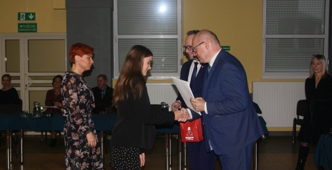 027 Stypendia i nagrody 2022