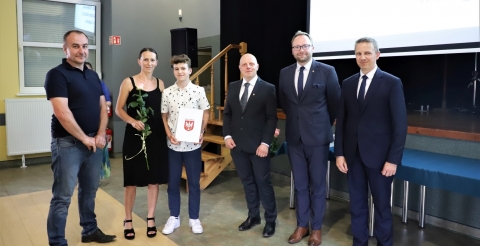 045 Stypendia samorządu i sportowe 2023
