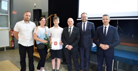 052 Stypendia samorządu i sportowe 2023