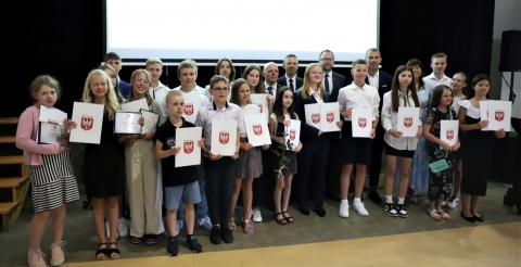 071 Stypendia samorządu i sportowe 2023
