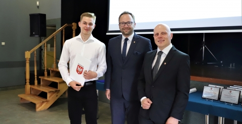 004 Stypendia samorządu i sportowe 2023