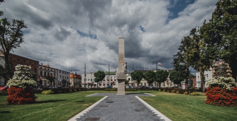 „Poprawa infrastruktury Pomnika Pamięci na Placu 20 Października w Mosinie"  