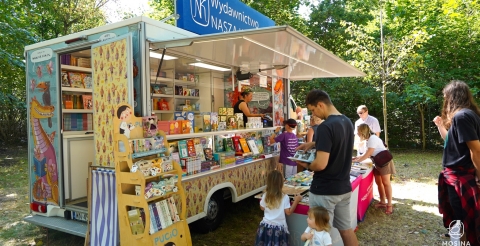 076 Szeroko na Wąskiej i festiwal Po Drodze