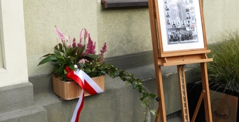 10 września - Narodowy Dzień Wspomnienia Gehenny Polskich Dzieci Wojny.
