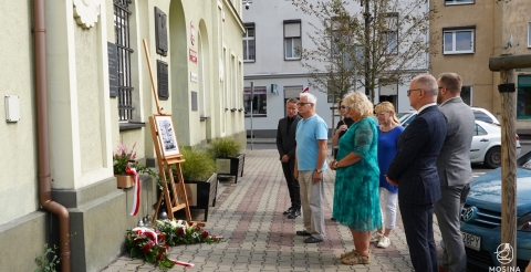 10 września - Narodowy Dzień Wspomnienia Gehenny Polskich Dzieci Wojny.