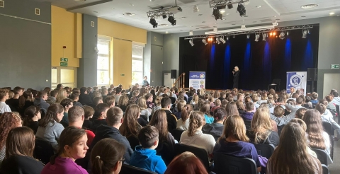 dc4f98c0-65c7-4a6b-9420-c74bbddf49d4