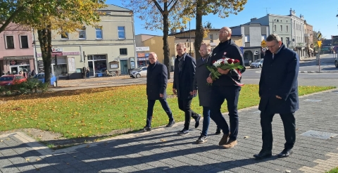 db15486b-6cef-4baf-8ca1-e48012b14f18