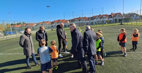 90a0ee6a-558d-41c6-8dd0-570efc4f6455