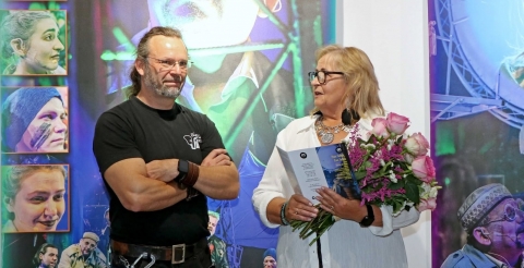 Scenografia, kostiumy i teatralne historie w Galerii