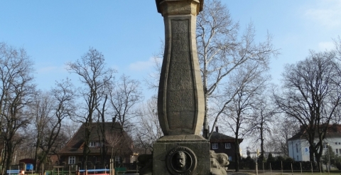 1 Pomnik Siewcy w Luboniu (fot