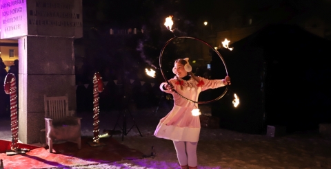 38 Mikołaj na rynku w Mosinie 2023