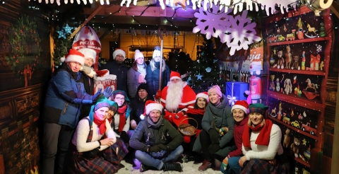 01 Mikołaj na rynku w Mosinie 2023