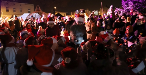 49 Mikołaj na rynku w Mosinie 2023