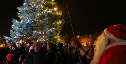 54 Mikołaj na rynku w Mosinie 2023