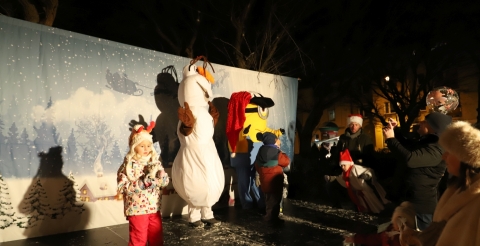 61 Mikołaj na rynku w Mosinie 2023