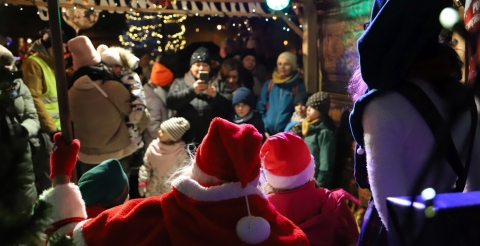 56 Mikołaj na rynku w Mosinie 2023