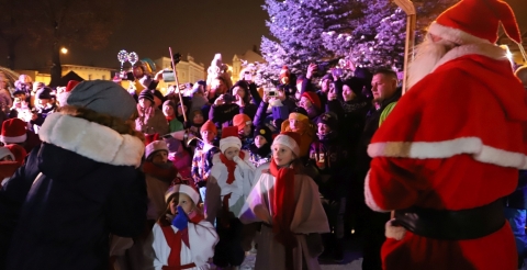 51 Mikołaj na rynku w Mosinie 2023