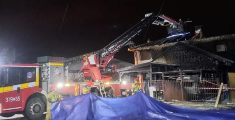 W niedzielę społeczności Krosinka i okolic okazała pomoc w sprzątaniu pogorzeliska. 