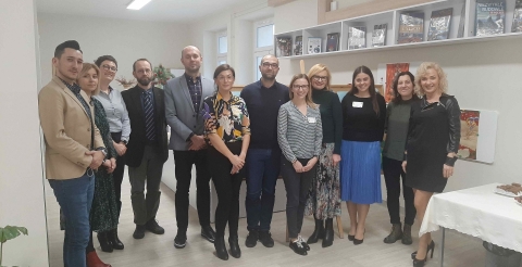 Zdjęcie grupowe części uczestników spotkania