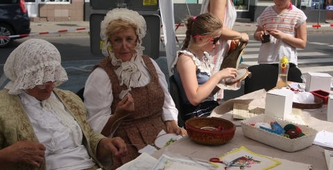 64761976_2368117900142794_4516672696070701056_n