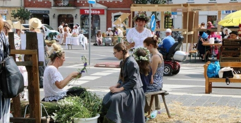 62407691_1340145129456894_464499304313126912_n