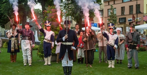 64665508_2355021101433490_5898667243482382336_n