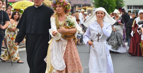 64294958_2355021324766801_764761318380011520_n