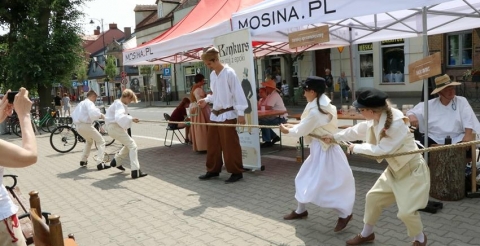 64458870_1340144419456965_1066885926619185152_n