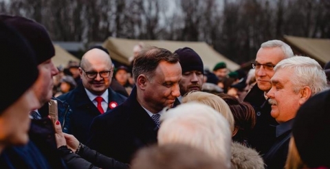 48423914_526436897762347_7845871897840451584_n (Copy)