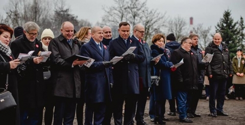 48968167_526437847762252_6068944812524961792_n (Copy)