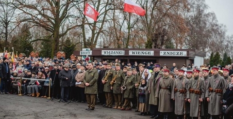 49024021_526442601095110_731303106532343808_n (Copy)