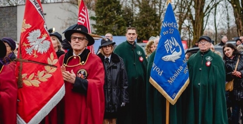 48409586_526442174428486_2340044074309910528_n (Copy)