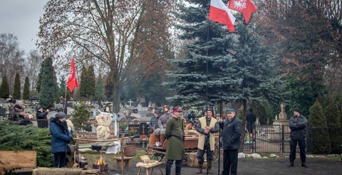 49103414_910211795852846_8334222963729498112_n (Copy)